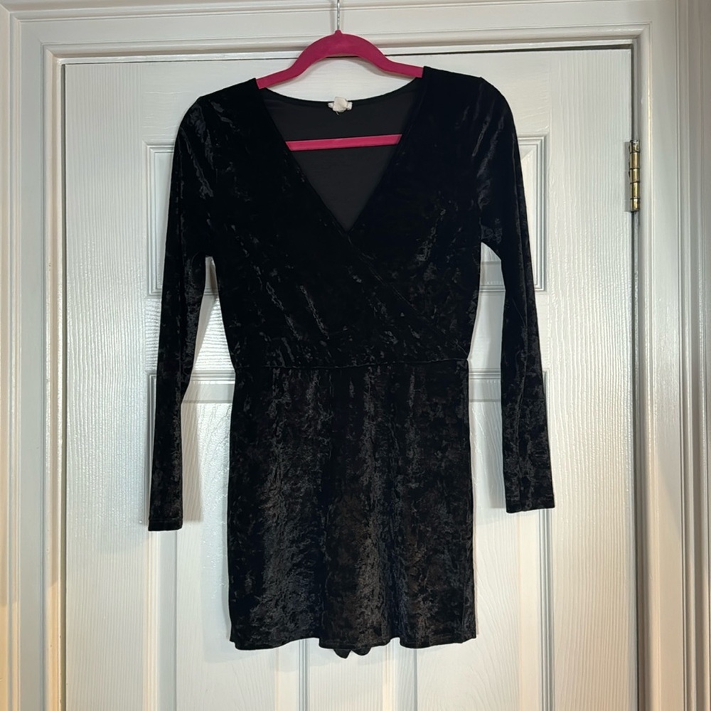 Garage size S, black crushed velvet romper.